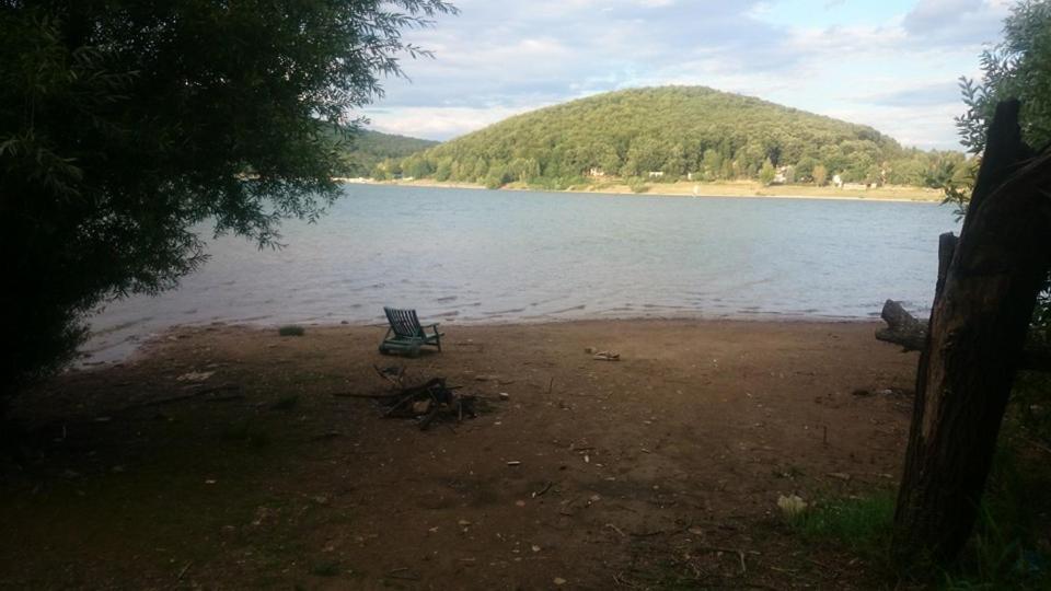 Turisticka Ubytovna Hotel Divín Buitenkant foto